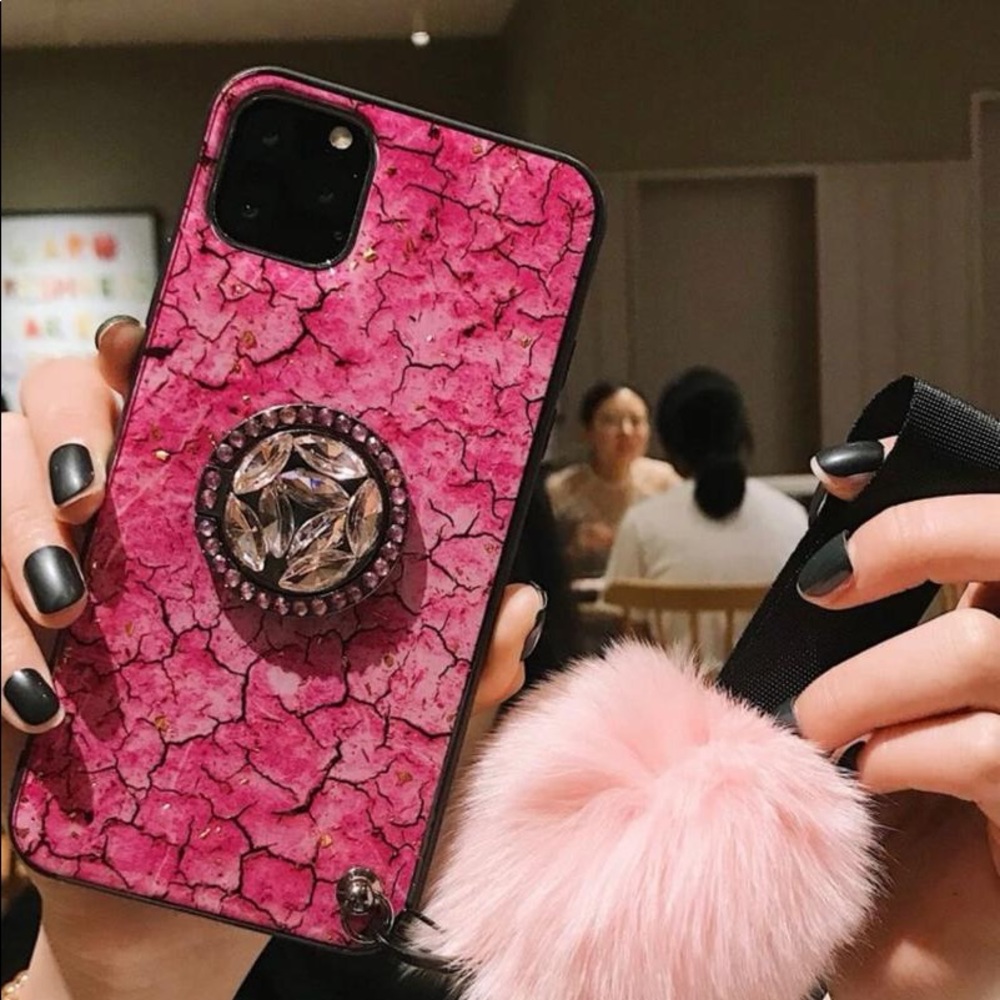 Classic iPhone X/XS crack print case with ring holder and lanyard